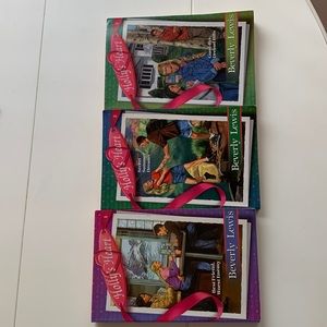 3/$15 set of 3 Beverly Lewis young teen books Holly’s Heart